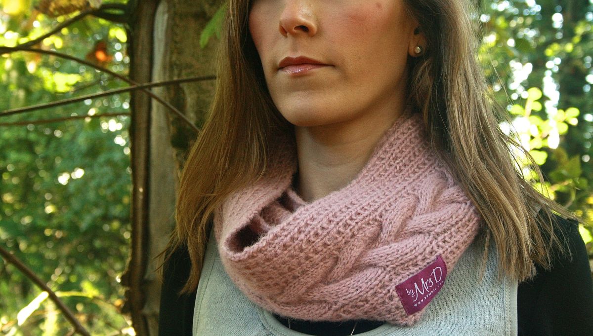 Cable Infinity Scarf